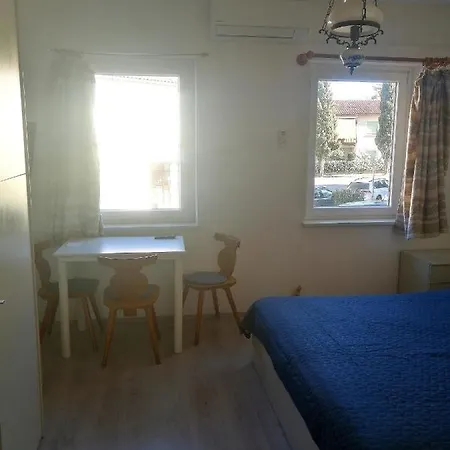 Rooms Izola Guest house *