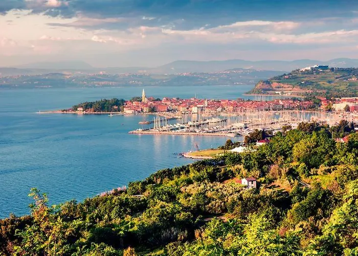 Rooms Izola 3* イゾラ